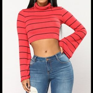 Cropped long sleeve top